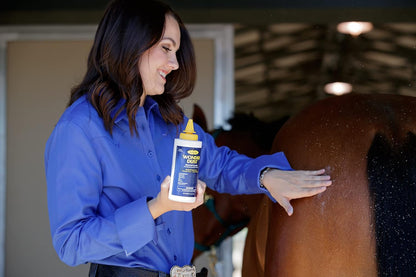 Farnam Wonder Dust Wound Powder for Horses and Show Stock 4 oz.